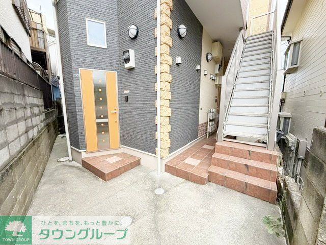 建物外観　エントランス