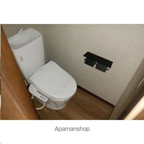 ＪＲ仙山線 東照宮駅 徒歩9分 2階建 築5年のトイレ写真