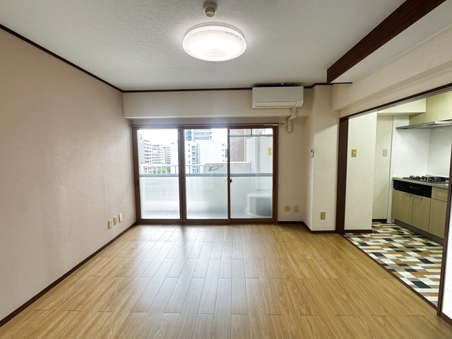 北目町ハイツの居間写真
