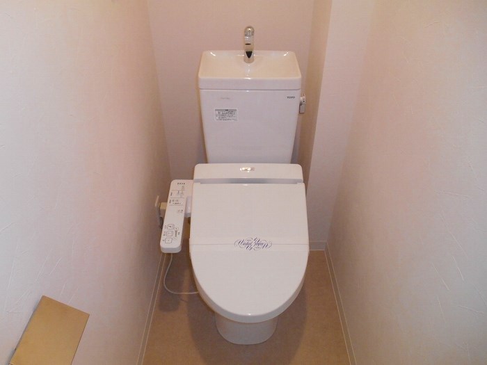 トイレ　同物件別部屋参考写真です