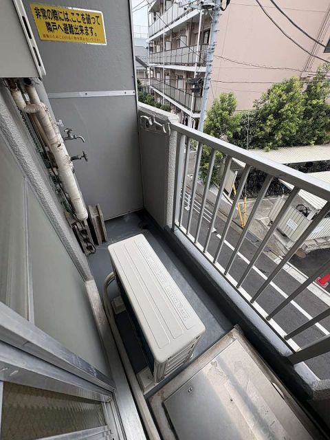 京急本線 大森町駅 徒歩15分 4階建 築43年の居間写真