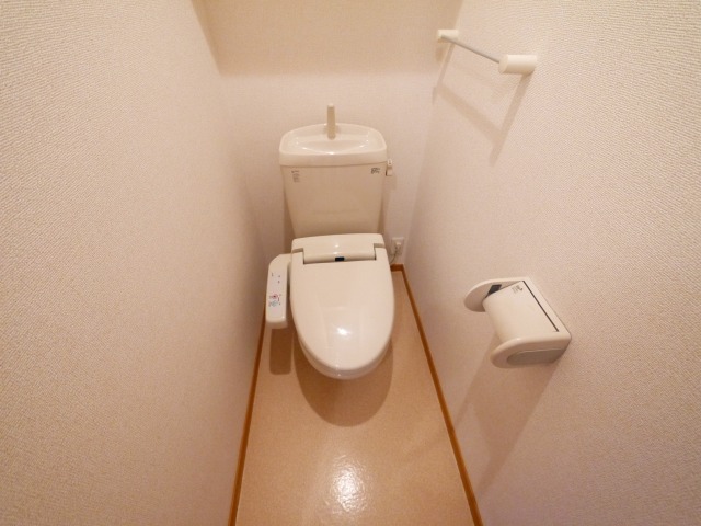 トイレ　シンプルで使いやすいトイレです