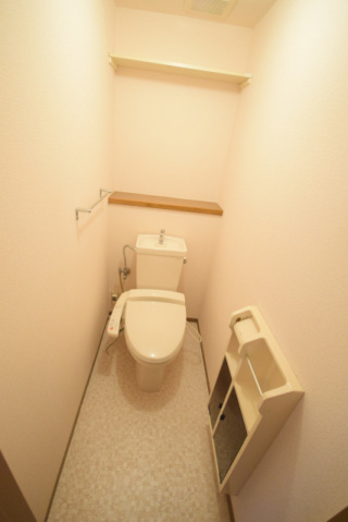 ネオアヴァンセ五代 壱番館のトイレ写真