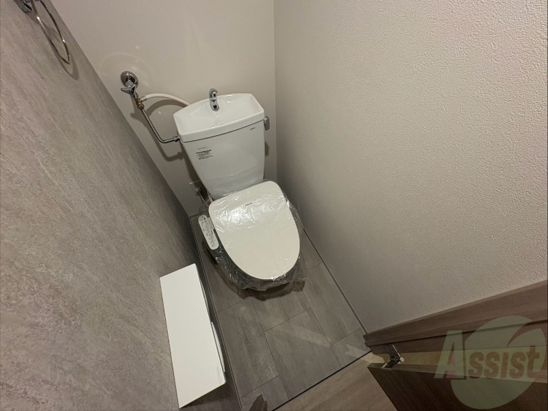 トイレ　シャワートイレになっているので快適です！