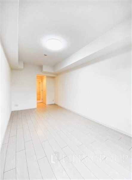 Beverly Homes 下赤塚の居間写真