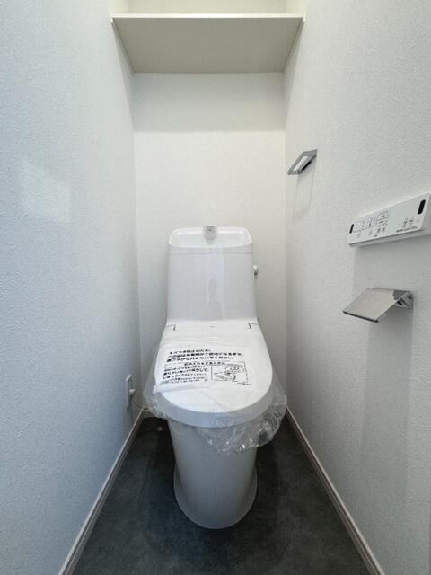 京成金町線 柴又駅 徒歩4分 3階建 築1年のトイレ写真
