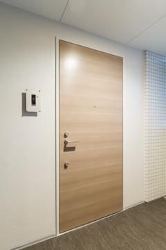 ＪＲ中央線 立川駅 徒歩6分 10階建 築10年の玄関写真