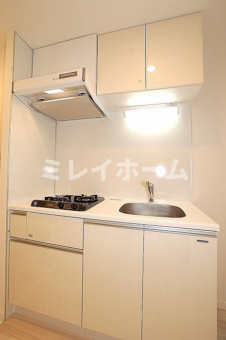 キッチン　同建物内別のお部屋の参考写真になります。