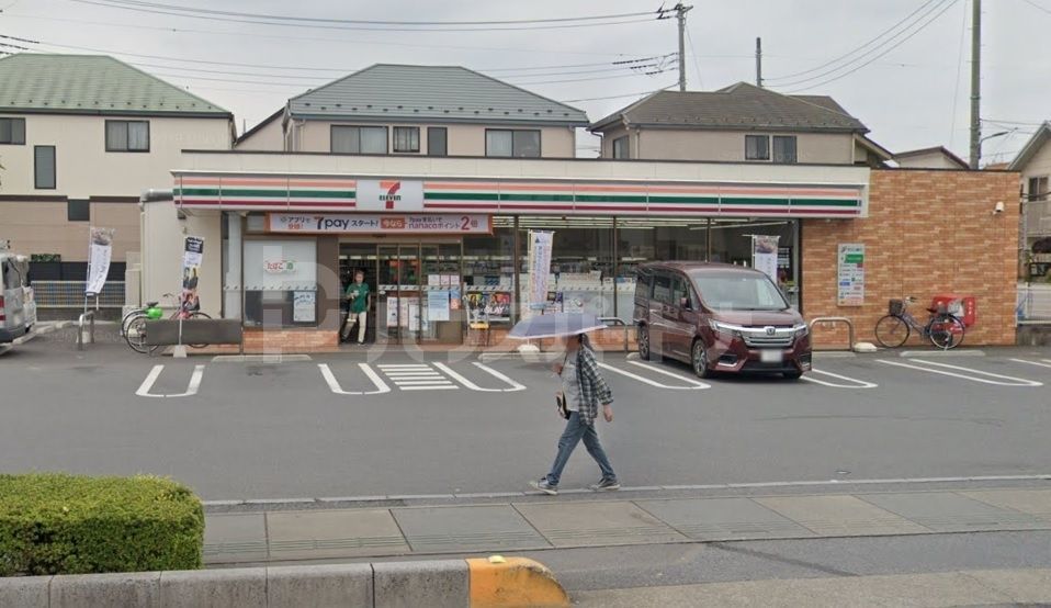 コンビニ　セブンイレブン草加新栄町店（コンビニ）まで180m