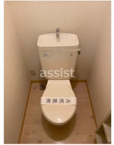 トイレ　※他号室の参考写真です。