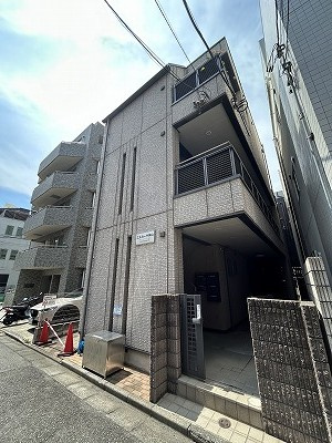 建物外観　お電話でお問い合わせを頂くとスムーズです♪