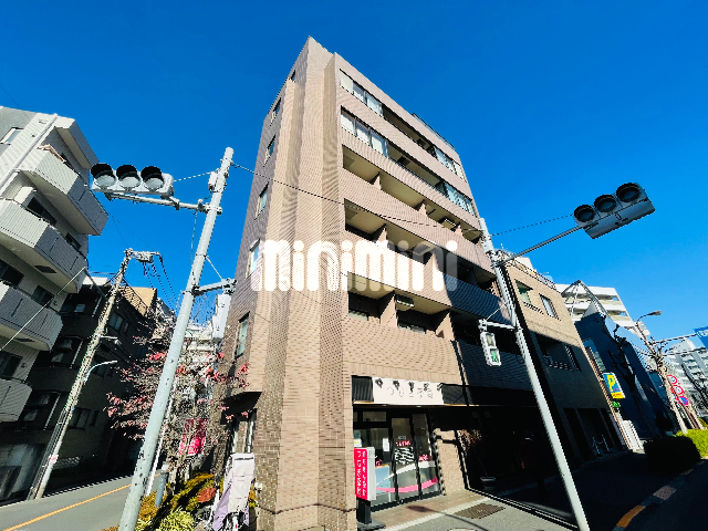 建物外観　賑わいをみせる利便に包まれた立地。