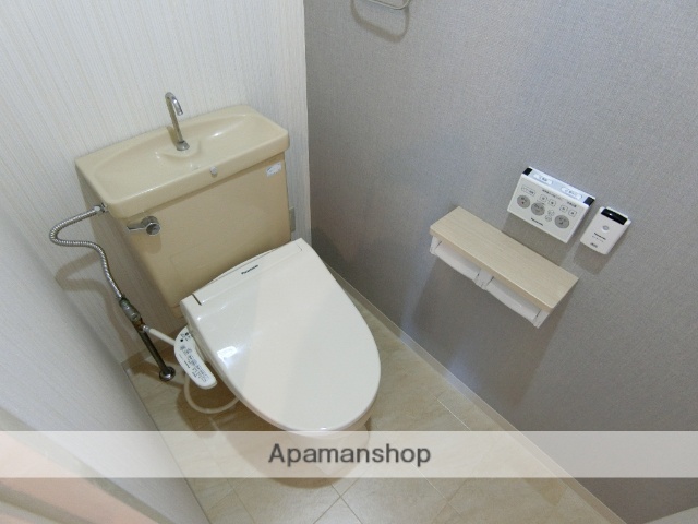鹿児島市電谷山線 二中通駅 徒歩8分 20階建 築37年のトイレ写真