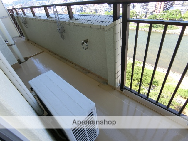 鹿児島市電谷山線 二中通駅 徒歩8分 20階建 築37年の内装写真