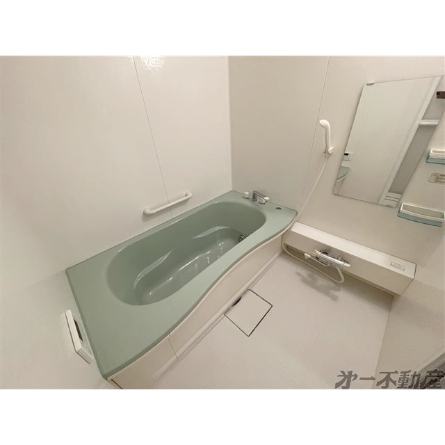 コンフォール葵B棟の風呂写真
