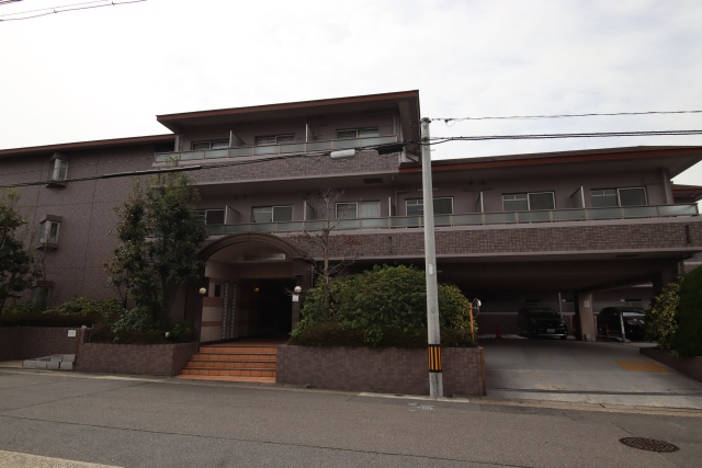 ベレーサ本山の外観写真