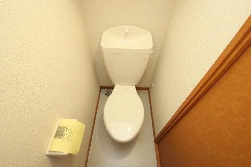 レオパレスセイコーIのトイレ写真