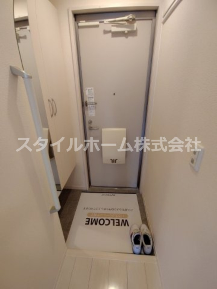 玄関　シンプルで使いやすい玄関です