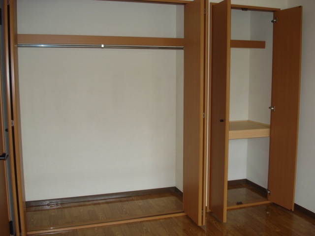 収納　クローゼット