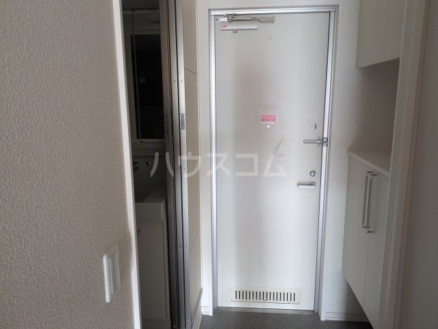 CHARM・Y湘南 Aの玄関写真