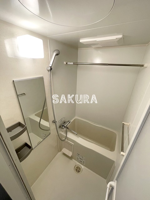 バス・シャワールーム　嬉しい浴室乾燥機付き♪
