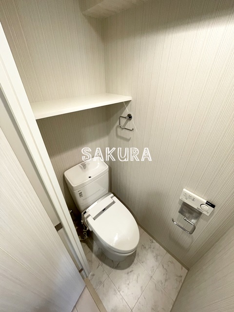 トイレ　嬉しい温水洗浄便座付き♪