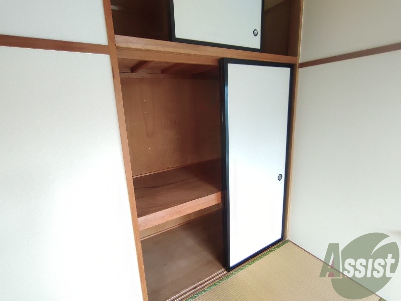 収納　収納は容量があり、棚も使いやすくなっています。