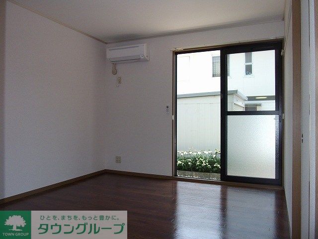 エミネンス弍番館の居間写真