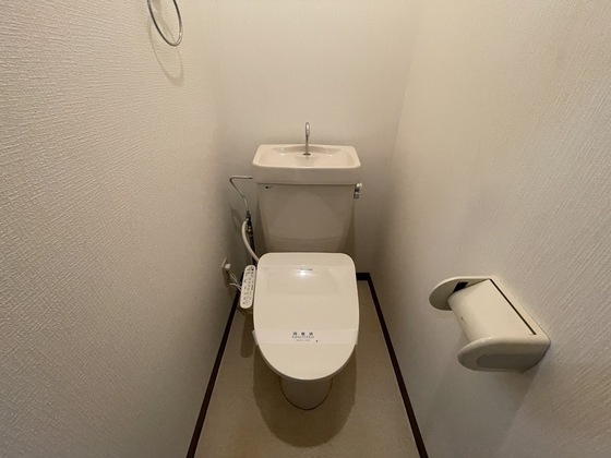 トイレ　※別部屋の写真です