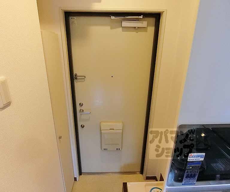ヴェール西京極の玄関写真