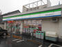 コンビニ　ファミリーマート　小金井北大通り店（コンビニ）まで500m