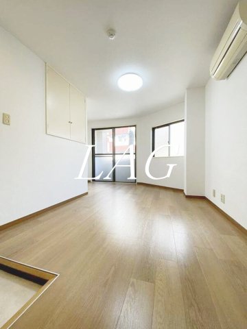 居室・リビング　洋室のお部屋です。