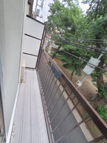 バルコニー　クリーニング前につき、前回募集時のお写真です。
