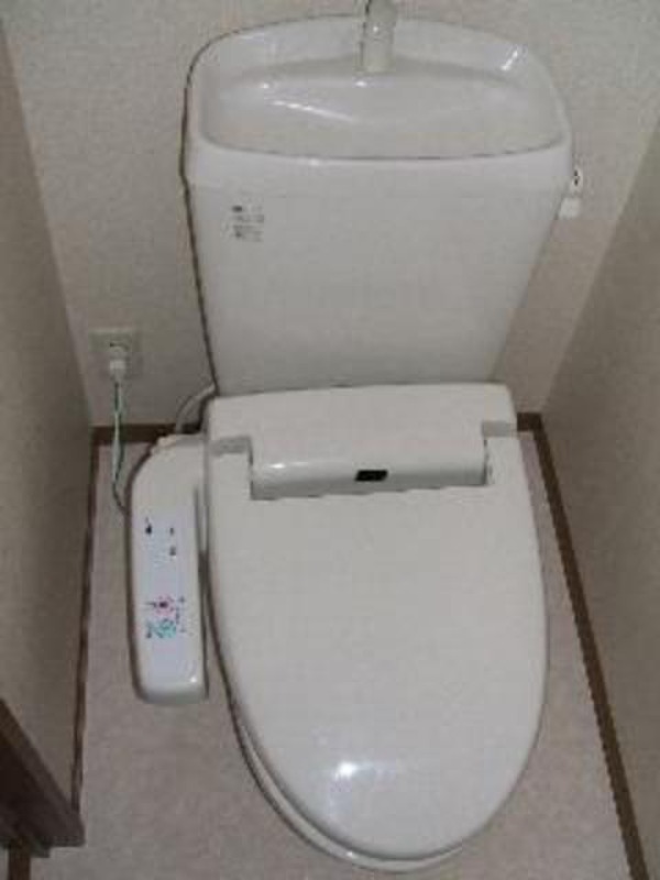 トイレ　図面と現状に相違がある場合には現状を優先