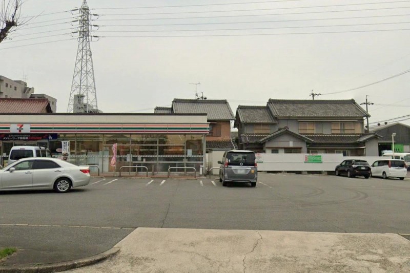コンビニ　セブンイレブン 名古屋善進本町店（コンビニ）まで353m
