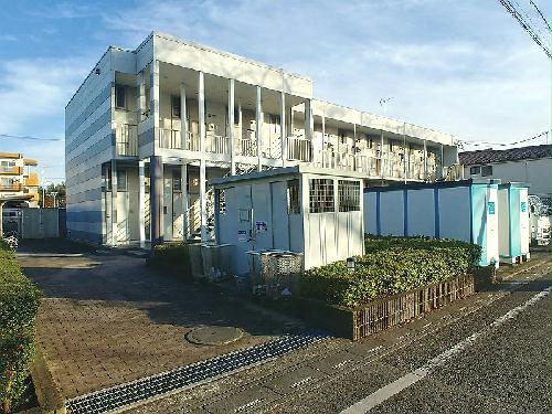 【レオパレス南田園の建物外観】