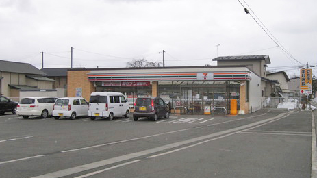 コンビニ　セブンイレブン秋田広面谷内佐渡店（コンビニ）まで361m