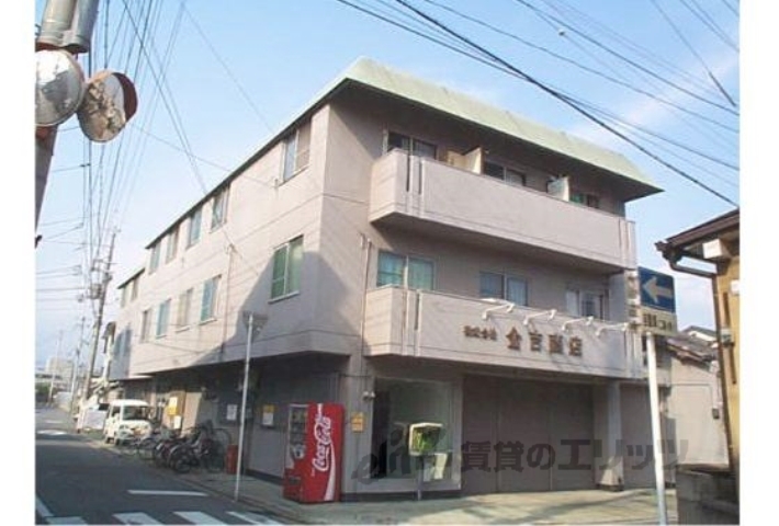 京都市伏見区上板橋町のマンションの建物外観