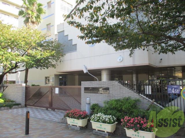 【神戸市兵庫区塚本通のマンションの小学校】