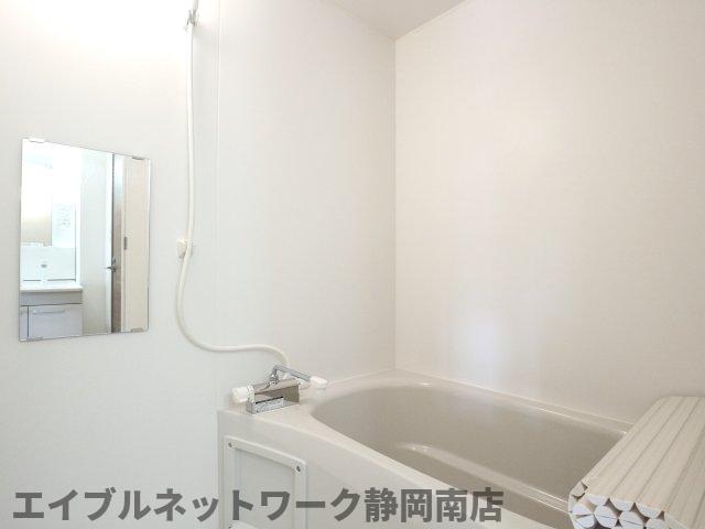 バス・シャワールーム　お風呂です