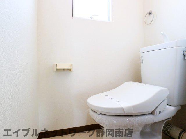 トイレ　ゆったりとした空間のトイレです