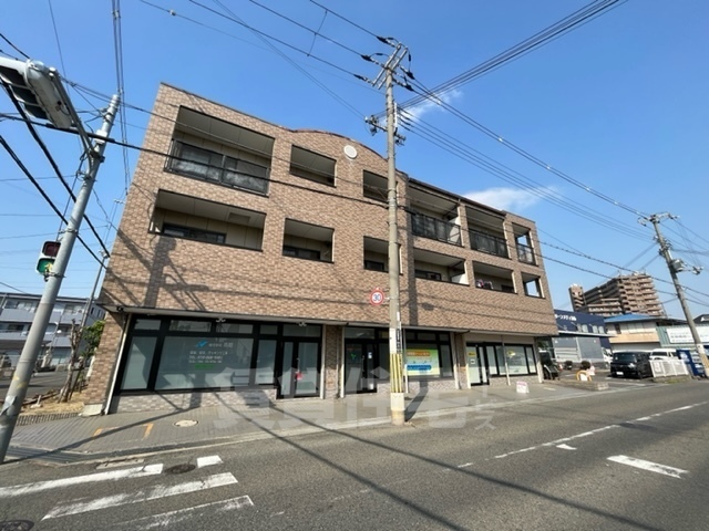 堺市西区浜寺船尾町東のマンションの建物外観