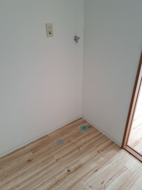 洗面設備　洗濯機置場