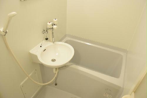 バス・シャワールーム　一日の疲れを癒せます♪