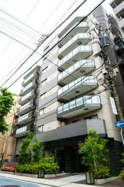 横浜市神奈川区青木町のマンションの建物外観