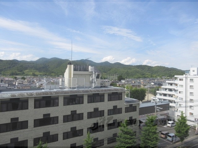 【京都市右京区嵯峨新宮町のマンションの眺望】