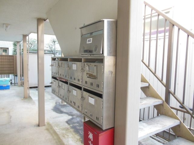 エントランス　★お部屋探しは株式会社タウンハウジング東京まで★