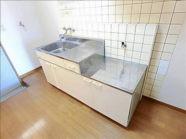 キッチン　（参考写真）２口コンロ設置可能です。