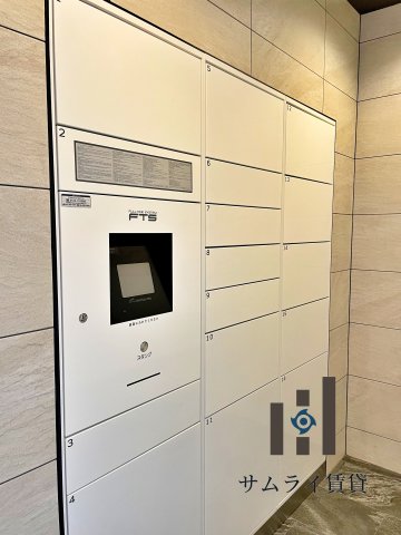 【名古屋市中村区則武本通のマンションのエントランス】