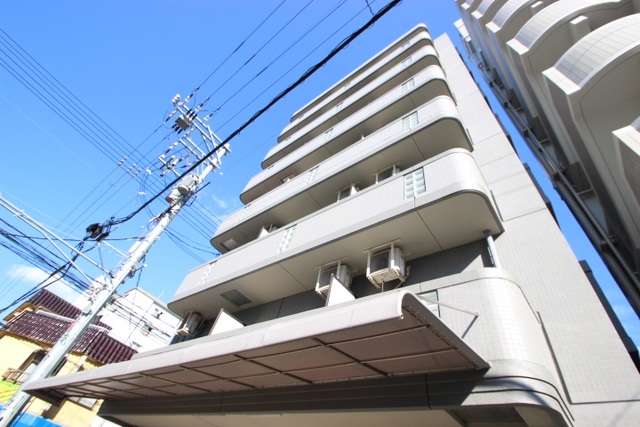 【広島市西区都町のマンションの建物外観】